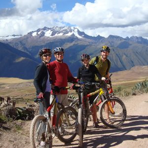 Ciclismo-a-Maras-y-Moray-1