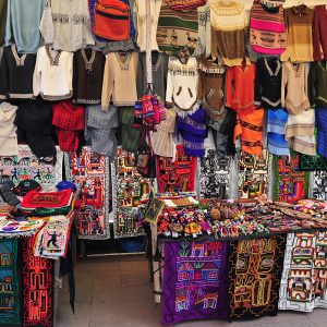 tour-valle-sagrado-de-los-incas-market